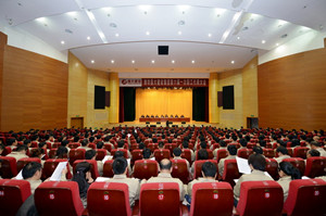 集團召開(kāi)六屆一次職工代表大會(huì )暨2014年度總結表彰大會(huì )